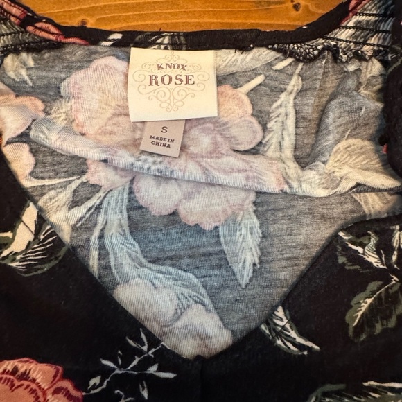 Knox Rose Black and Pink Floral Blouse small - Picture 2 of 11